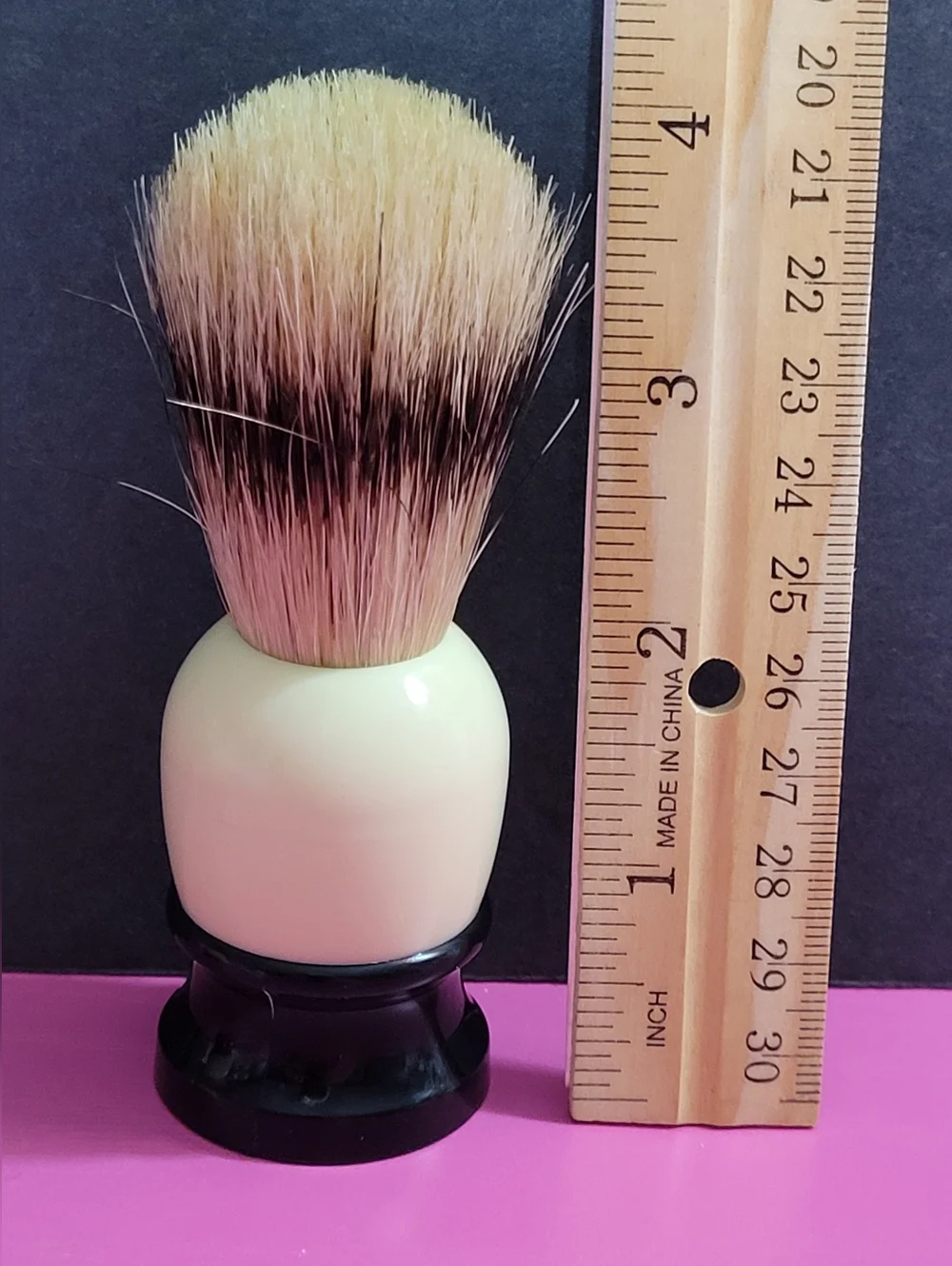 Vintage Ever-Ready 100 Black & Cream Handle Shaving Brush (0648)